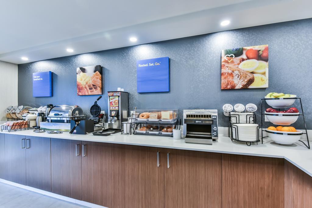 Comfort Inn Aeroport Dorval Εξωτερικό φωτογραφία