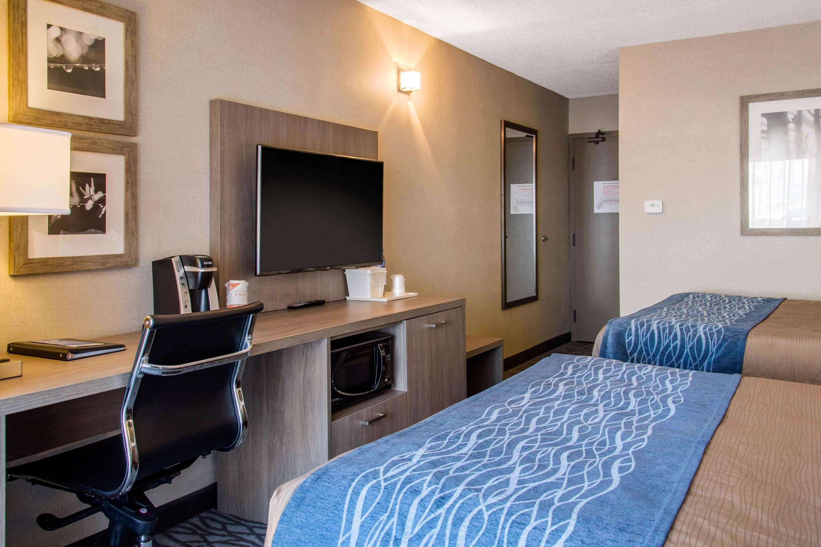 Comfort Inn Aeroport Dorval Εξωτερικό φωτογραφία
