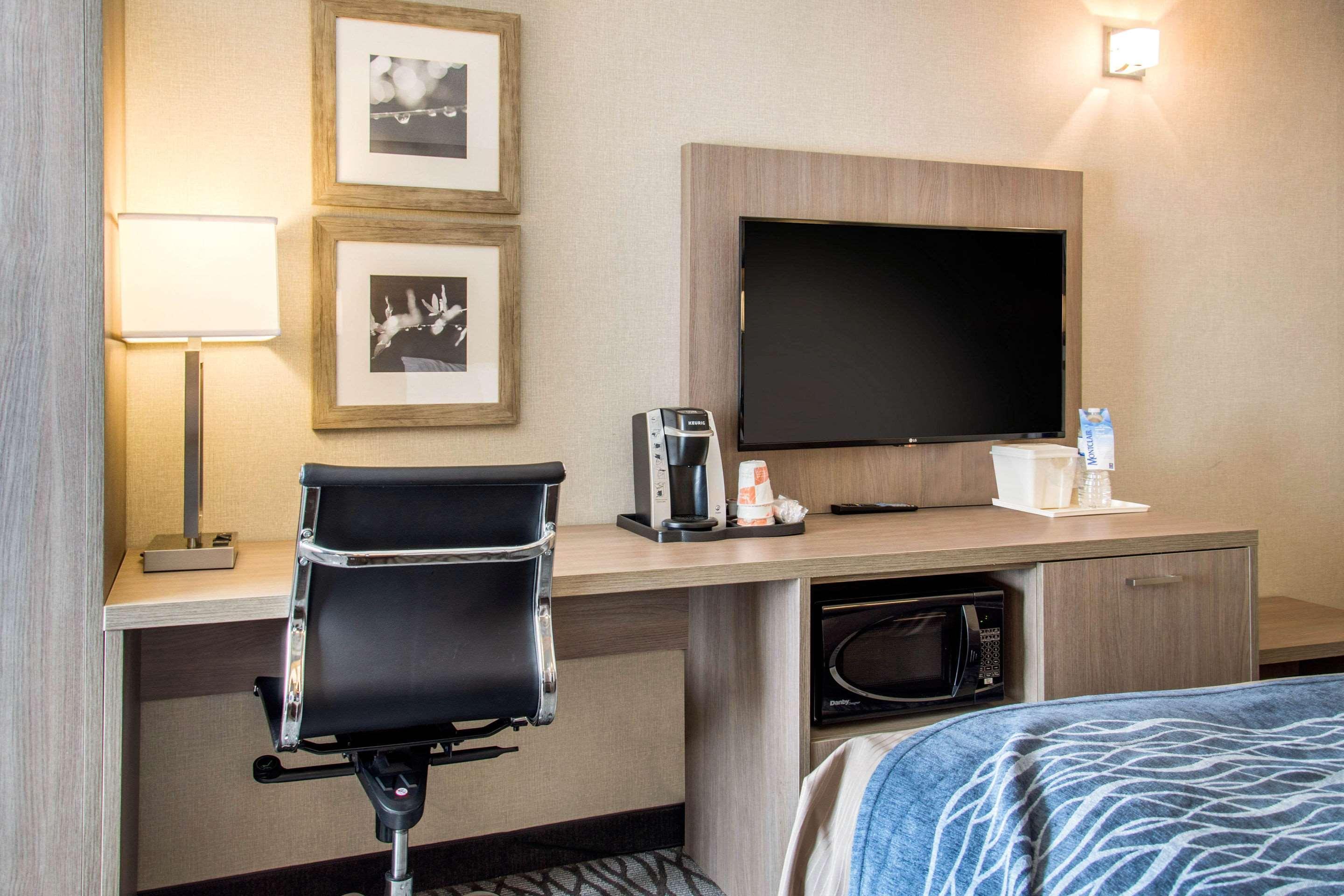 Comfort Inn Aeroport Dorval Εξωτερικό φωτογραφία